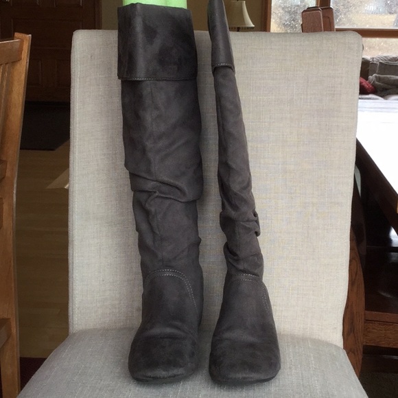 Lower East Side Grey Boot - Picture 3 of 3